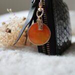Medaille3_tiger_orange+Aureolin_yellow